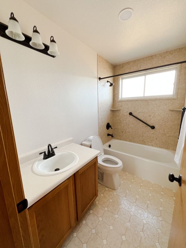 Top Bathroom Remodeling Companies in Loxahatchee, FL